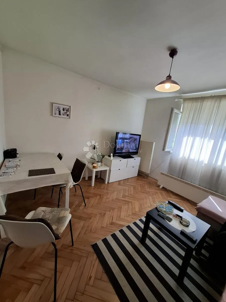 kuća s dvorištem vrapče, parcela 240 m², 2 cjeline - slika 4