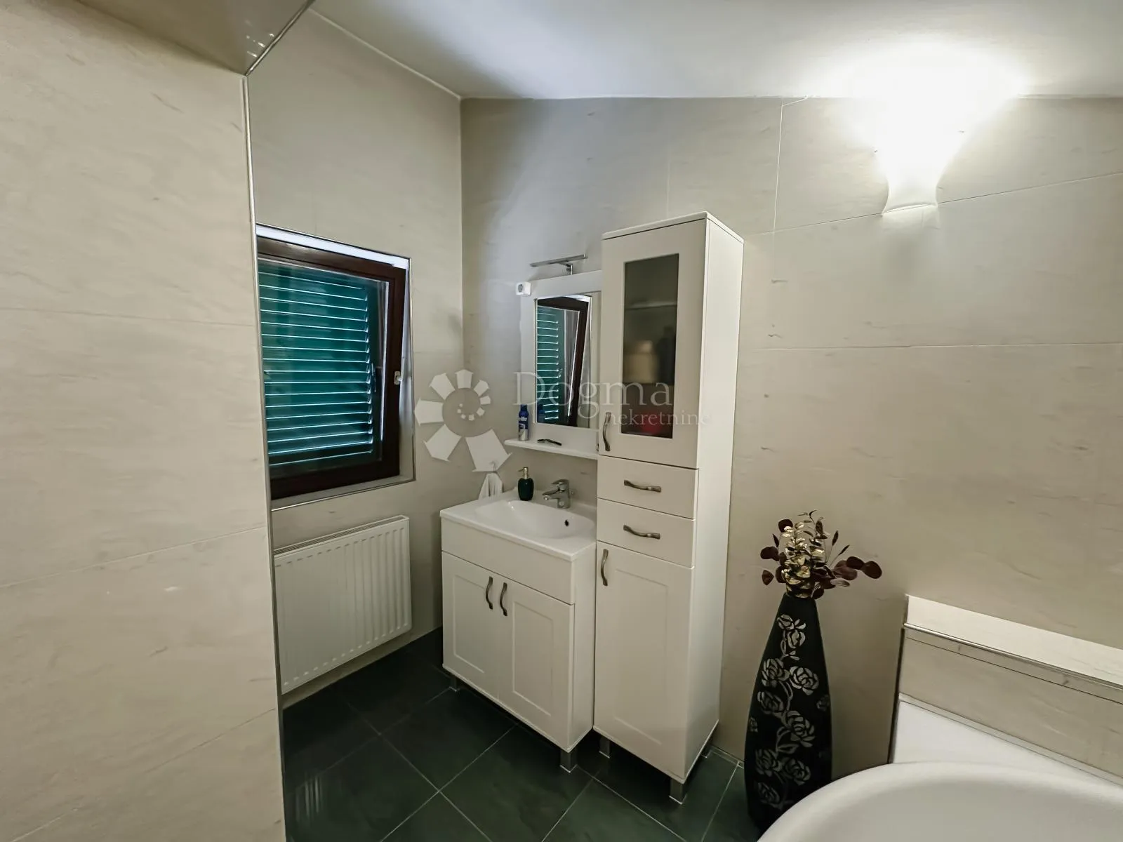 šibenik, dvoetažni stan s panoramskim pogeldom i garažom, 250 m2 - slika 21