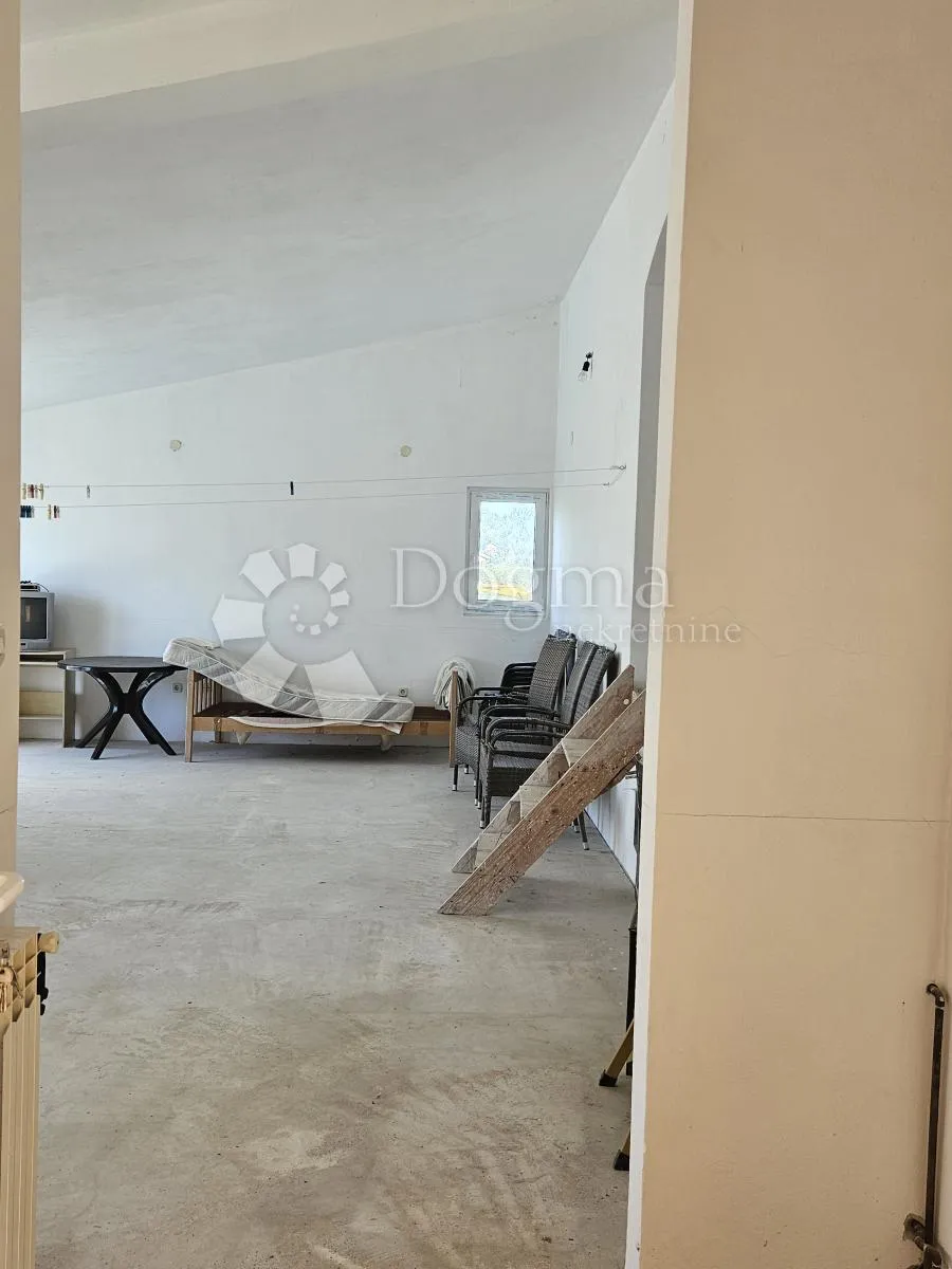apartmanska kuća u pakoštanima - slika 32