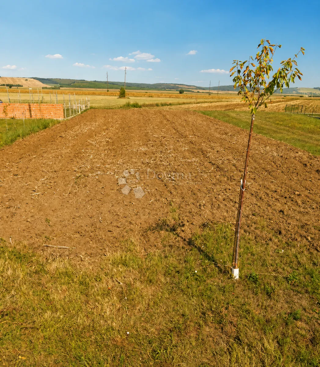 Građevinsko zemljište u zoni gradnje – Kneževi Vinogradi