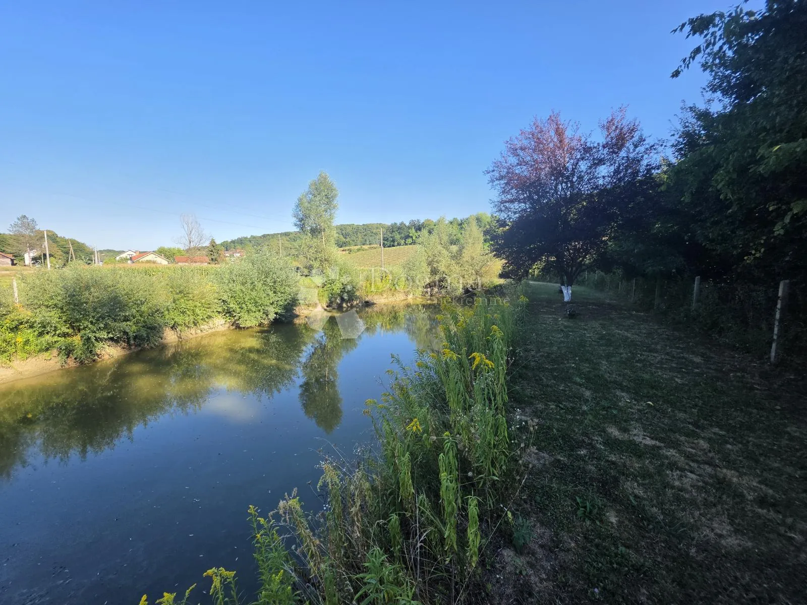 kuća s dva pomoćna objekta i dva ribnjaka – prostrano imanje s pogledom na zagorske brege - slika 27