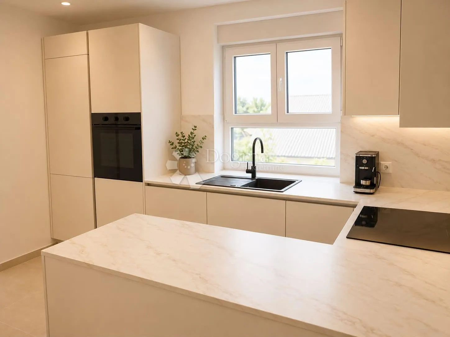 luksuzni penthouse s pogledom na more - slika 3