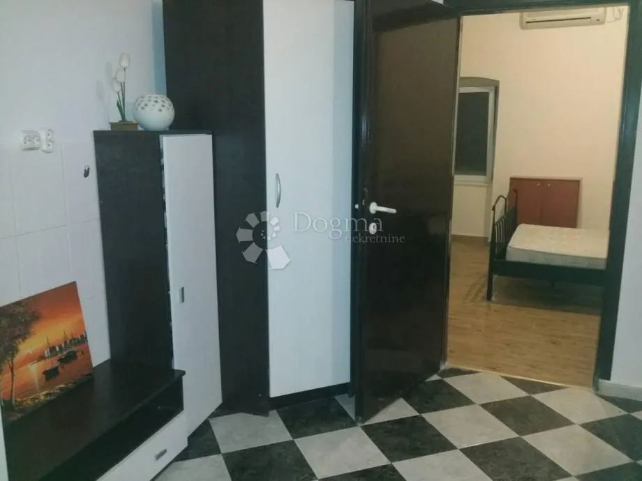 apartman 68m2 u centru crikvenice - slika 5