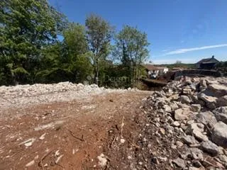 uređen građevinski teren - slika 3