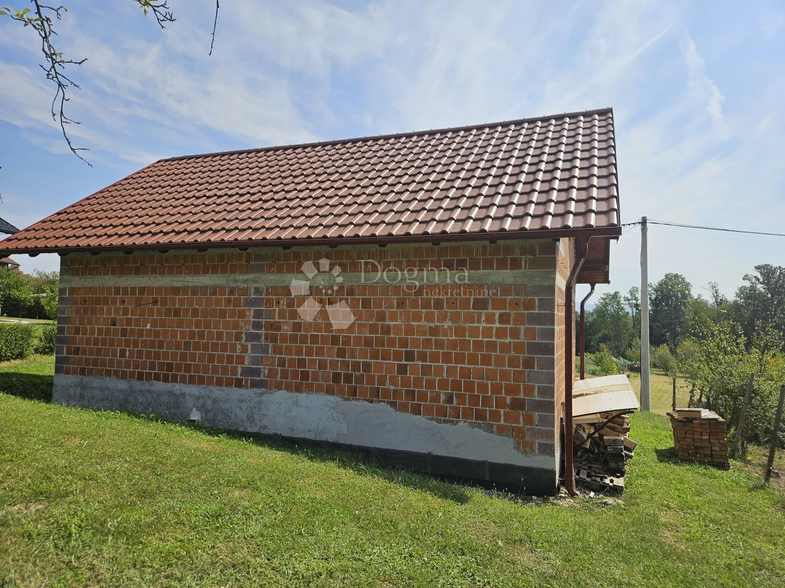 gospodarsko-poljoprivredna zgrada sa bonus zemljištima - slika 3
