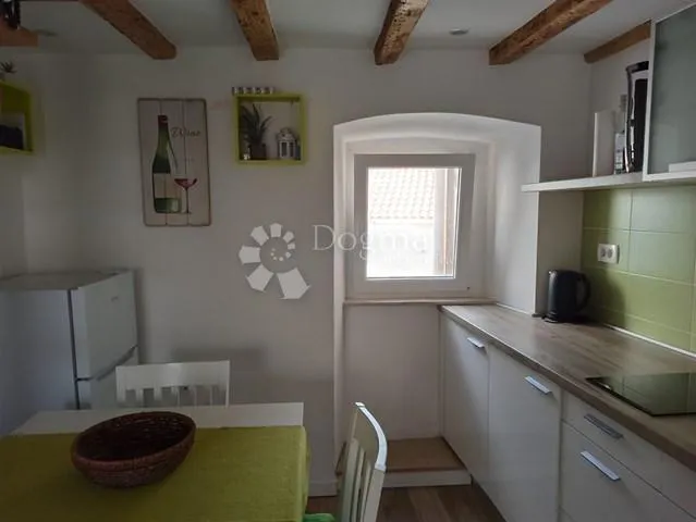 novouređeni apartman baška stara jezgra - slika 3