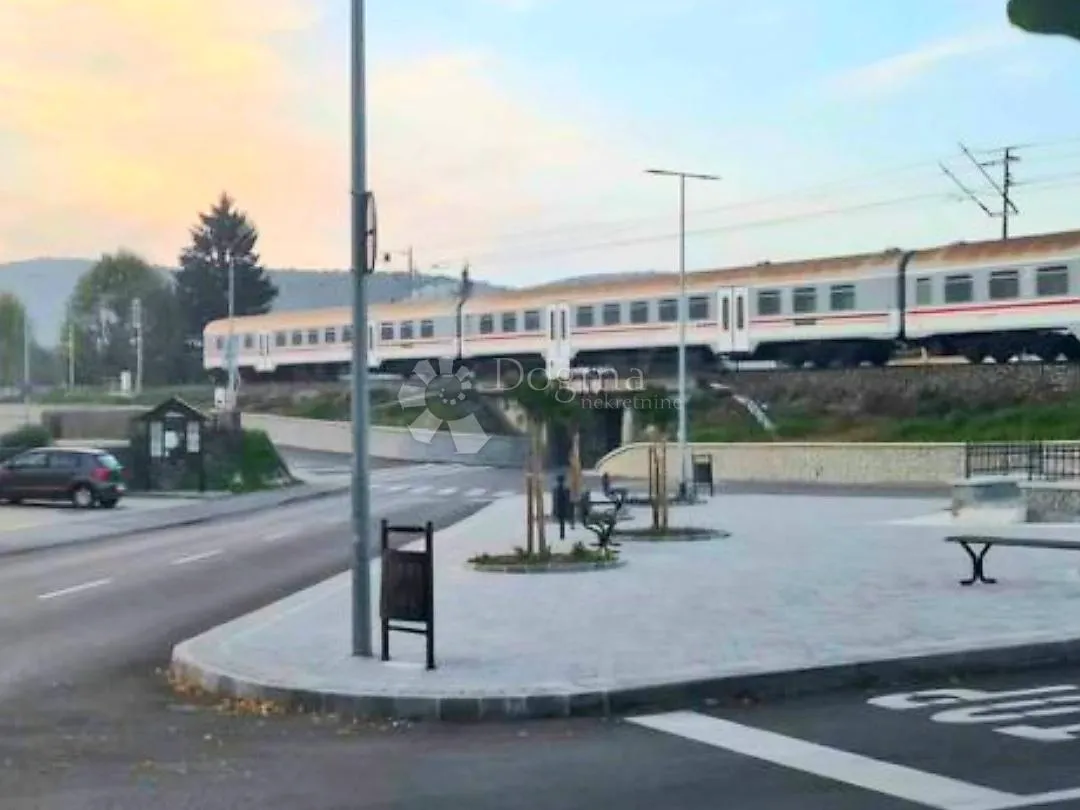 poslovni prostor u centru ogulina - slika 9