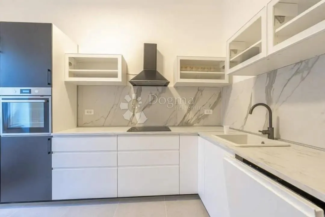 belveder – 3s+db s velikim dnevnim prostorom (32 m²), balkon, projekt adaptacije i nova pvc stolarija uključena - slika 20
