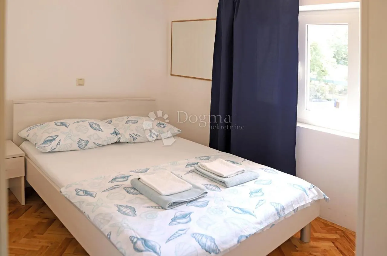 otok krk - malinska - apartmanska kuća - slika 7