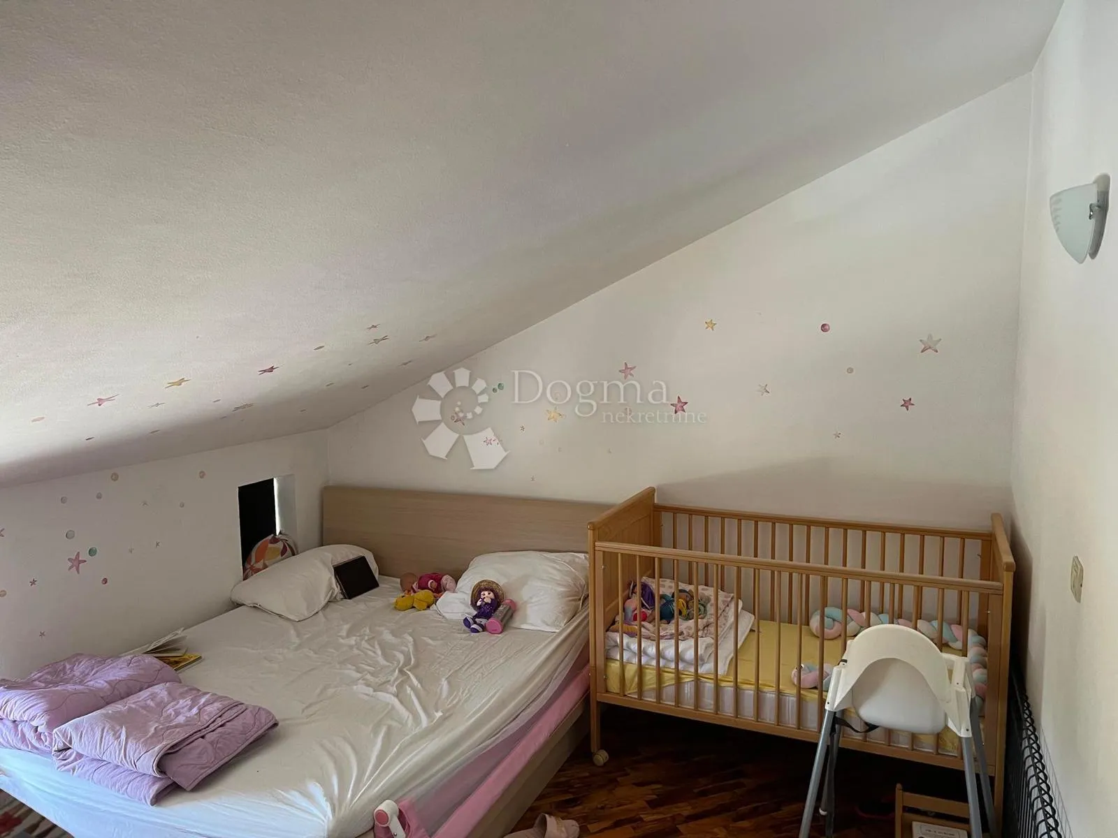 poreč (okolica) stan sa vrtom i bazenom - slika 10
