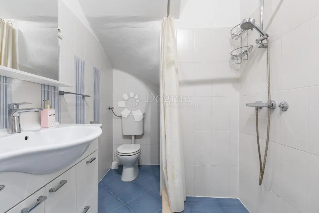 atraktivan apartman u povijesnoj jezgri splita - slika 9