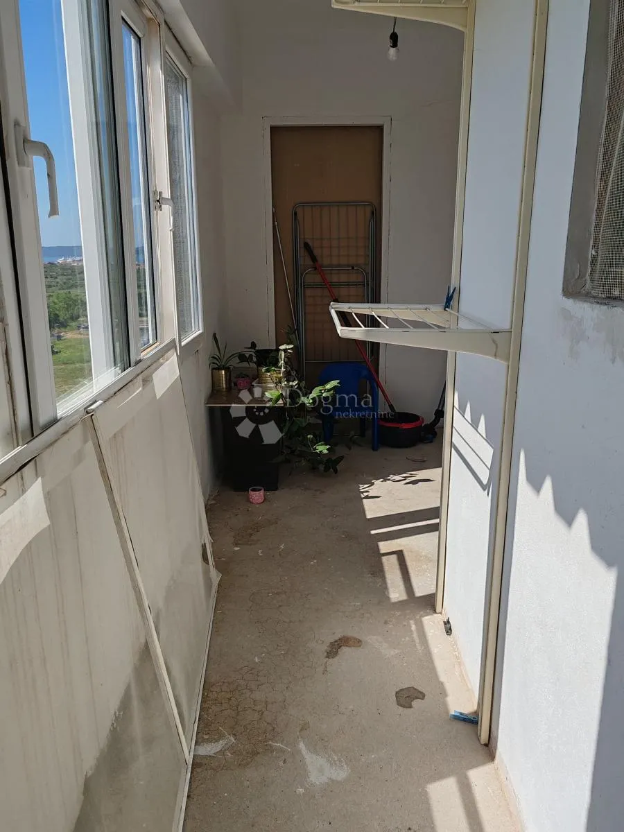 trosoban stan s 2 balkona i terasom - crno, zadar - slika 6