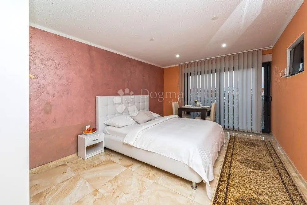 hotel novije gradnje sa 33 sobe u blizini mora - slika 4
