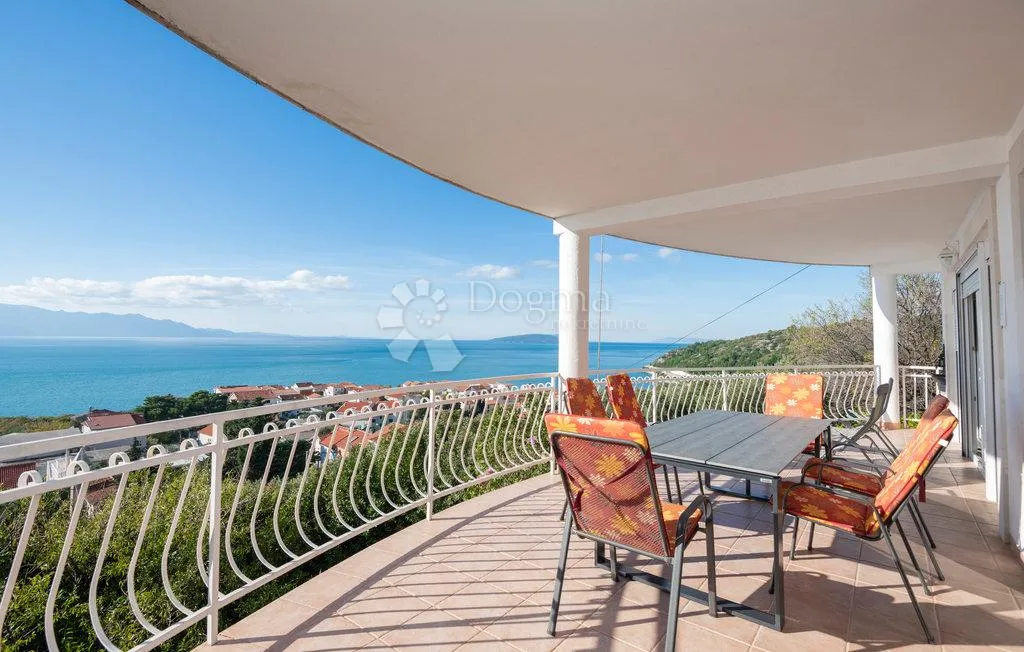 podaca – gotov posao s bazenom i 2 apartmana ★★★★★ - slika 13