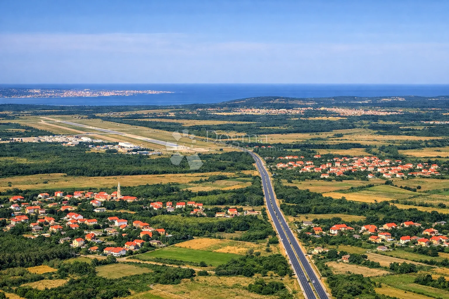 Građevinsko zemljište nadomak Pule u T zoni! - Loborika, Marčana
