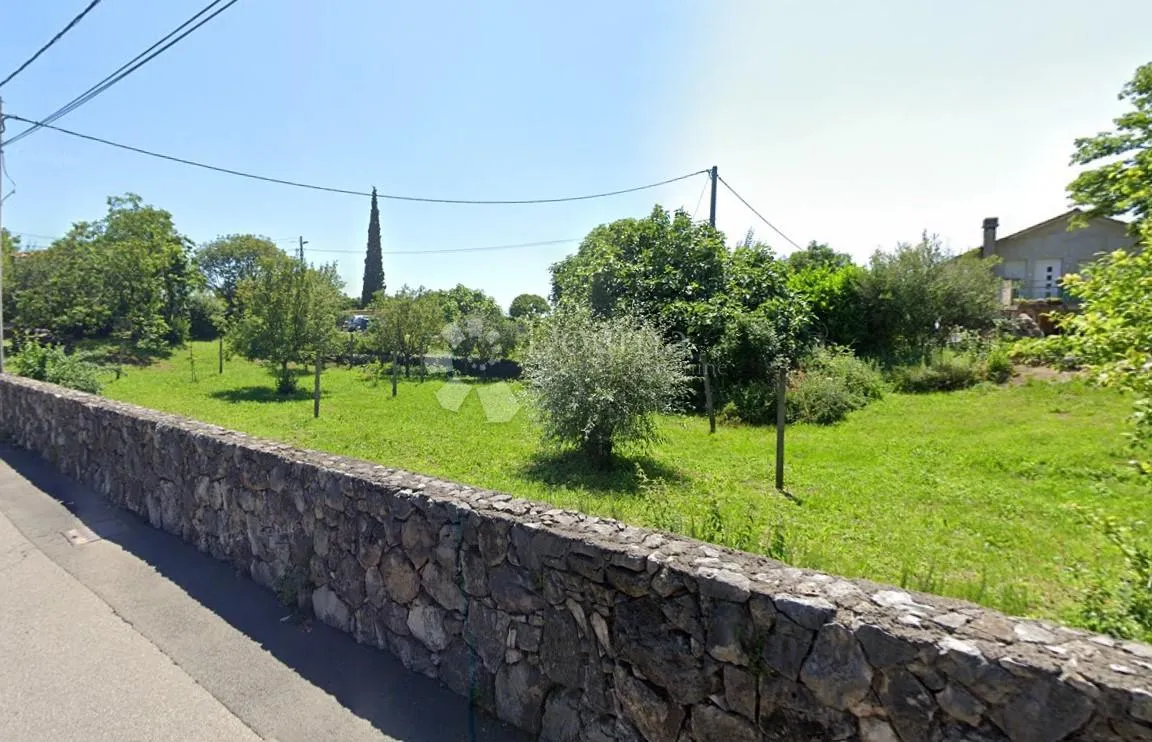 građevinski teren sa strujom i vodom na odličnoj lokaciji! - slika 4