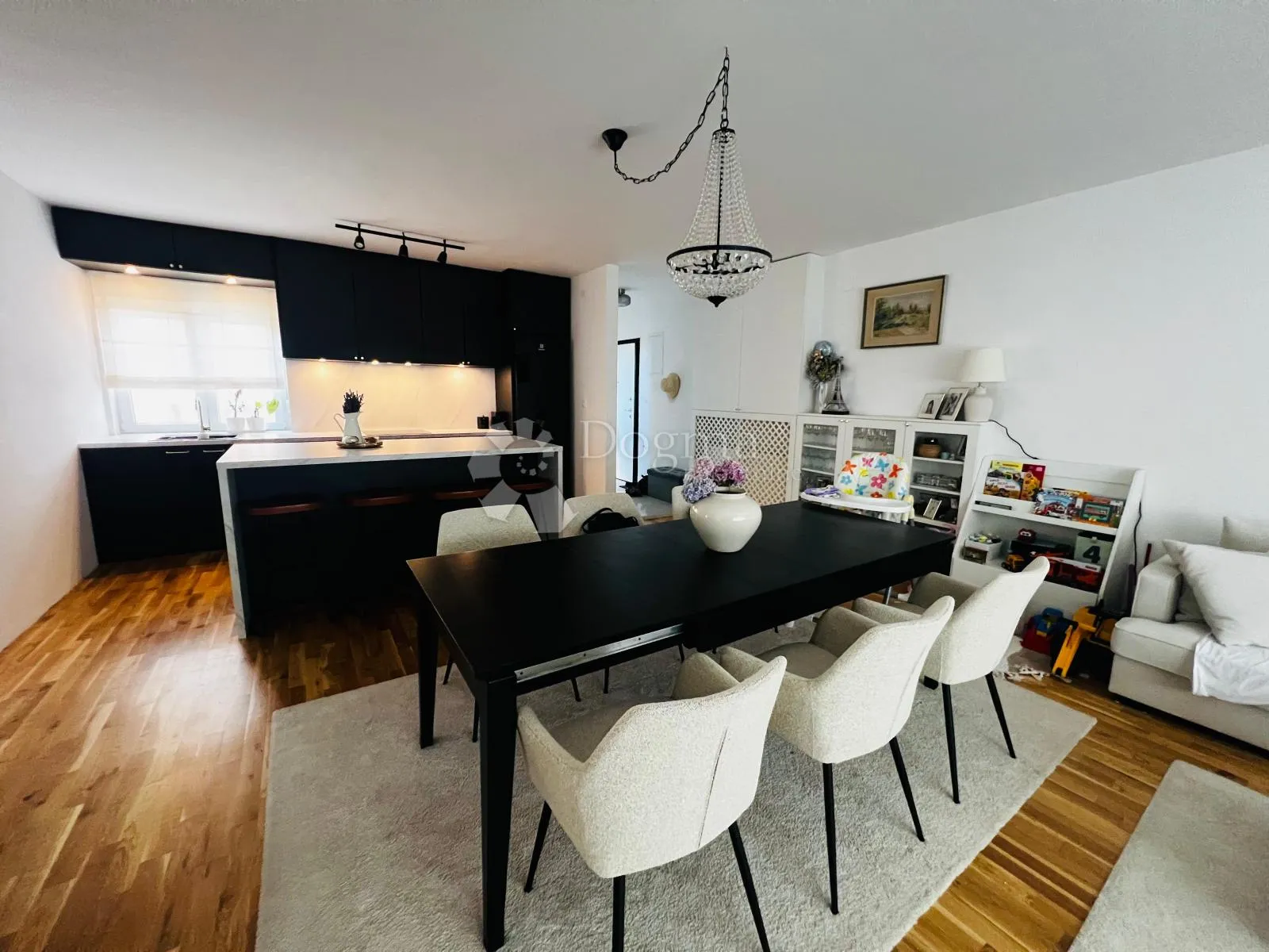 šalata, prilika, novoadaptirani trosobni stan, 100m2 nkp - slika 3