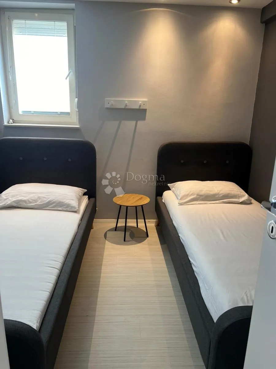 zadar,diklo- stan u prizemlju s vrtom - slika 6