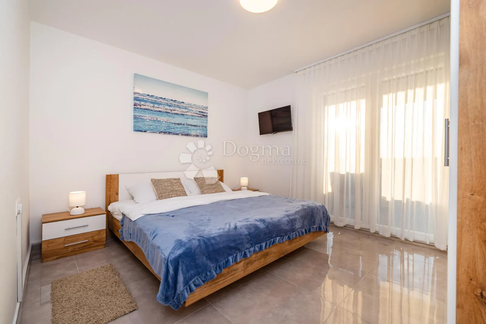 kuća s bazenom i pogledom na more – novigrad - slika 19