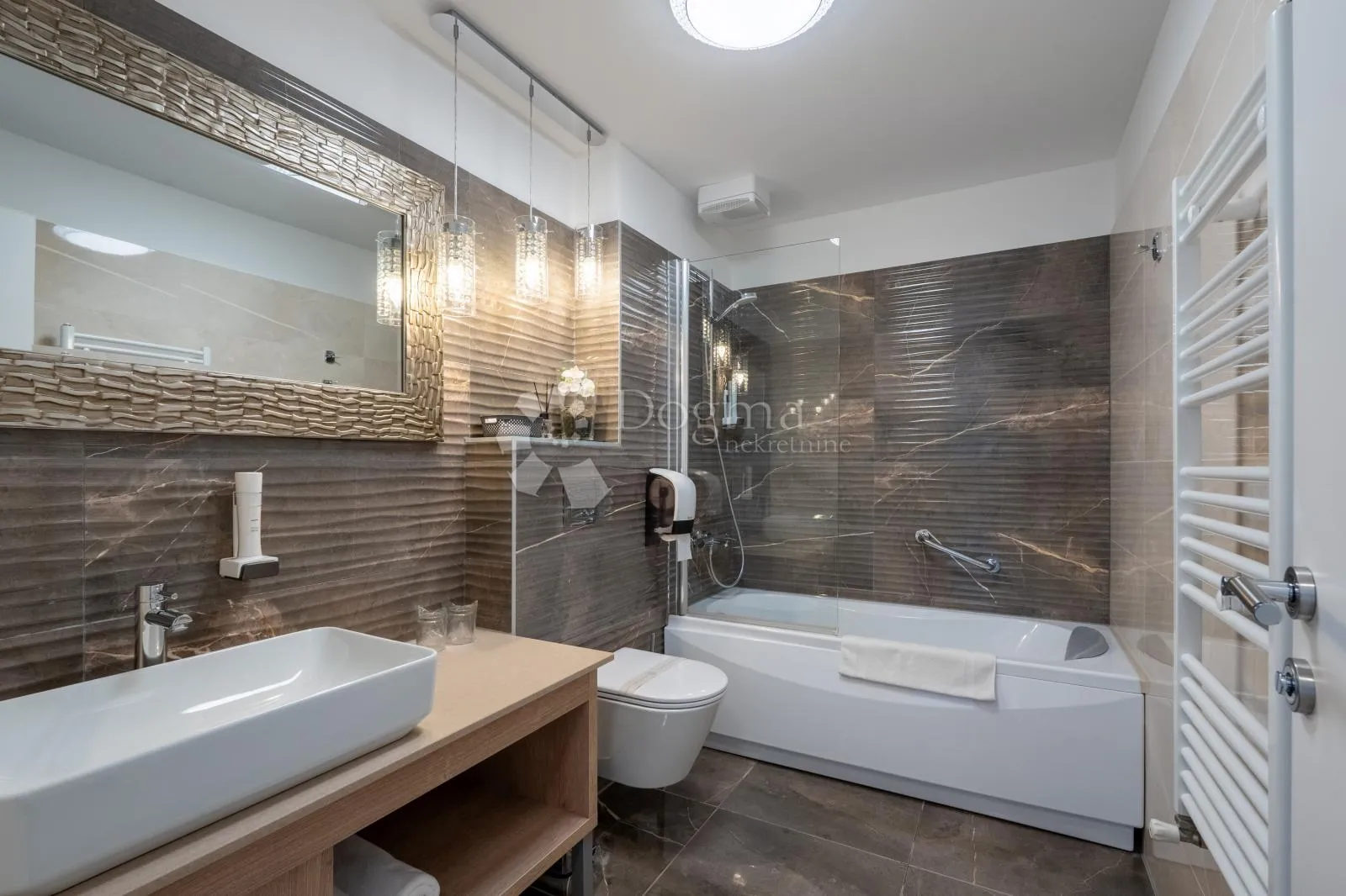 hotelski dragulj u srcu mediterana - slika 39