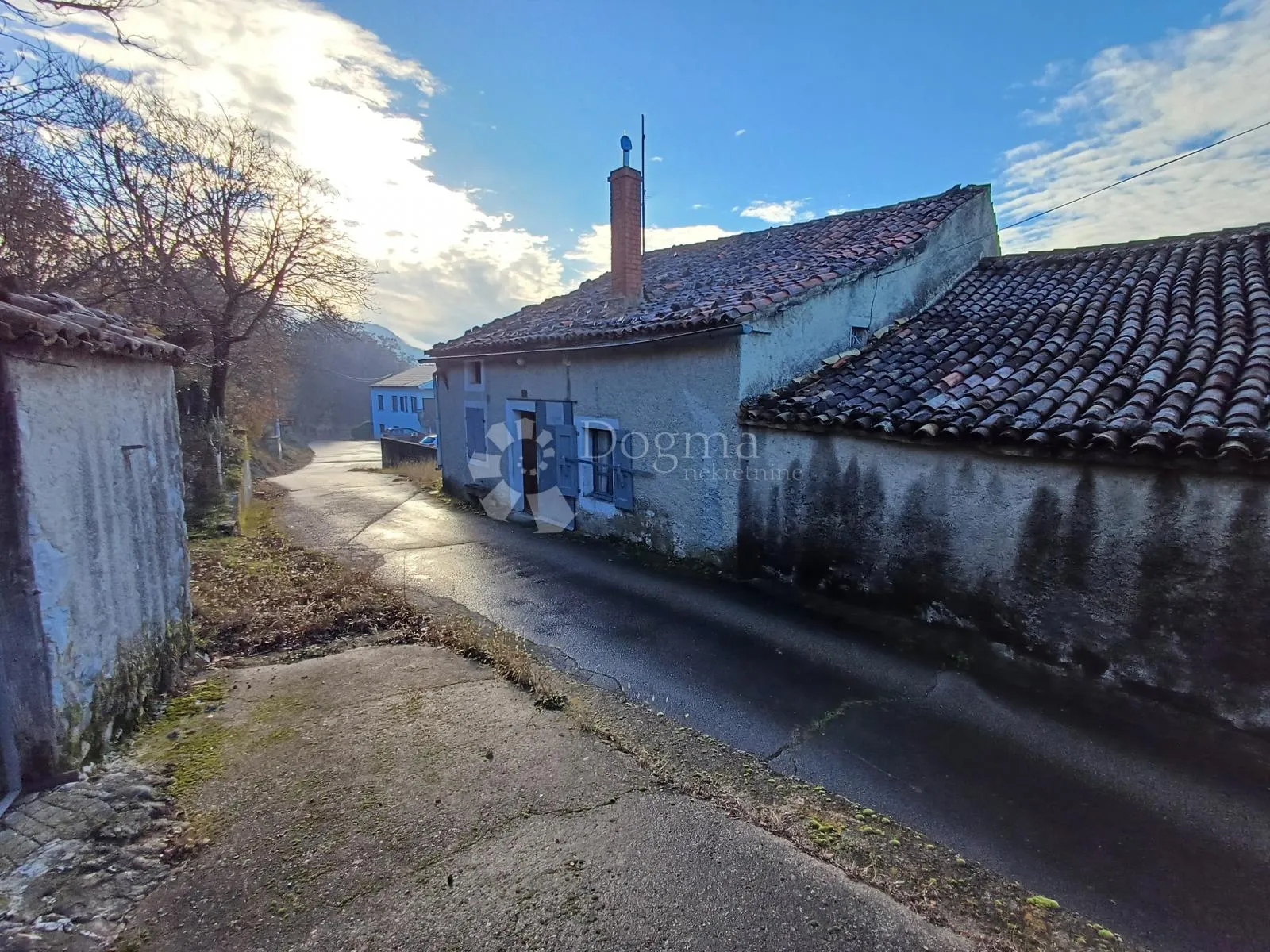 prašćari, buzet, starina za adaptaciju - slika 3
