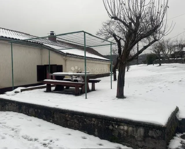 šapjane-samostojeća prizemnica - slika 13