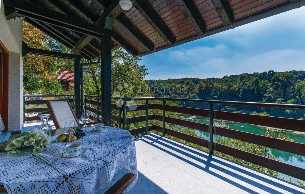 mrežnica - kuća blizu slapova uz veliko zemljište - slika 4