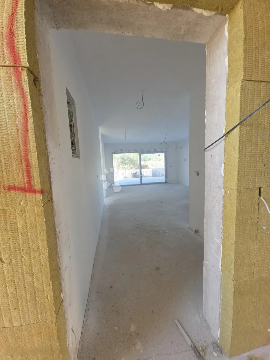 tribunj – novogradnja, s2 dvosoban stan s vrtom i bazenom - slika 2