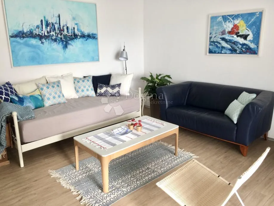 elegantna samostojeća kuća uz more – brodarica, šibenik - slika 4