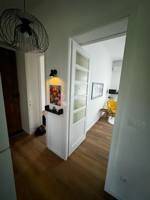 atraktivni, novo adaptirani stan na kozali - slika 10