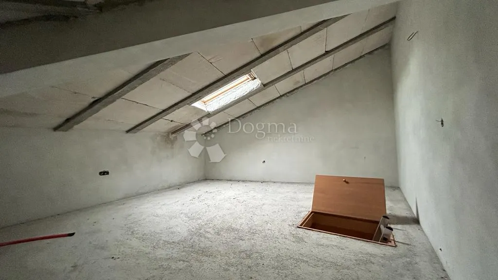 kuća u centru pićna - novi krov, fasada i instalacije - slika 23