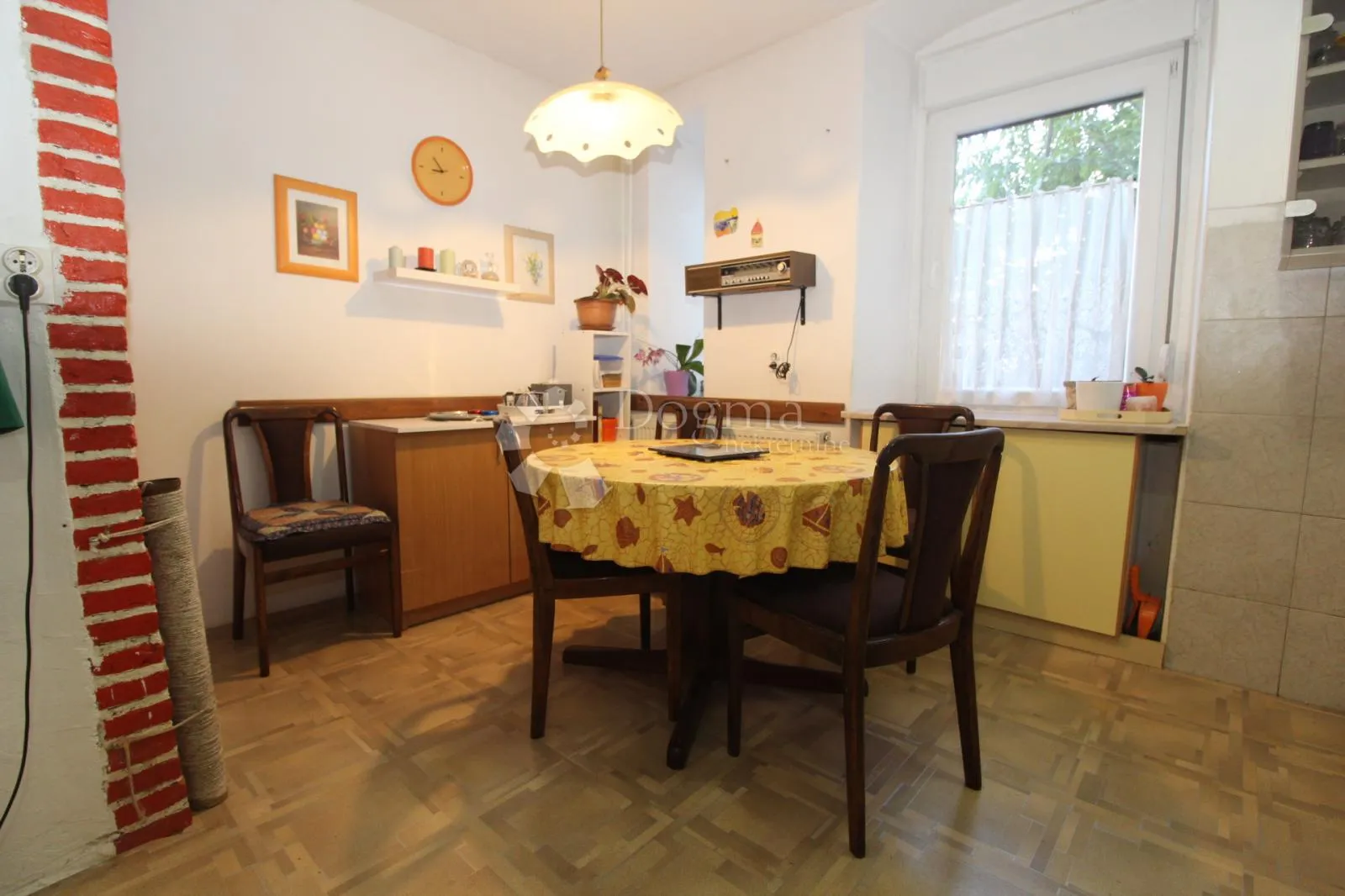 belveder stan sa 150m2 okućnice - slika 7