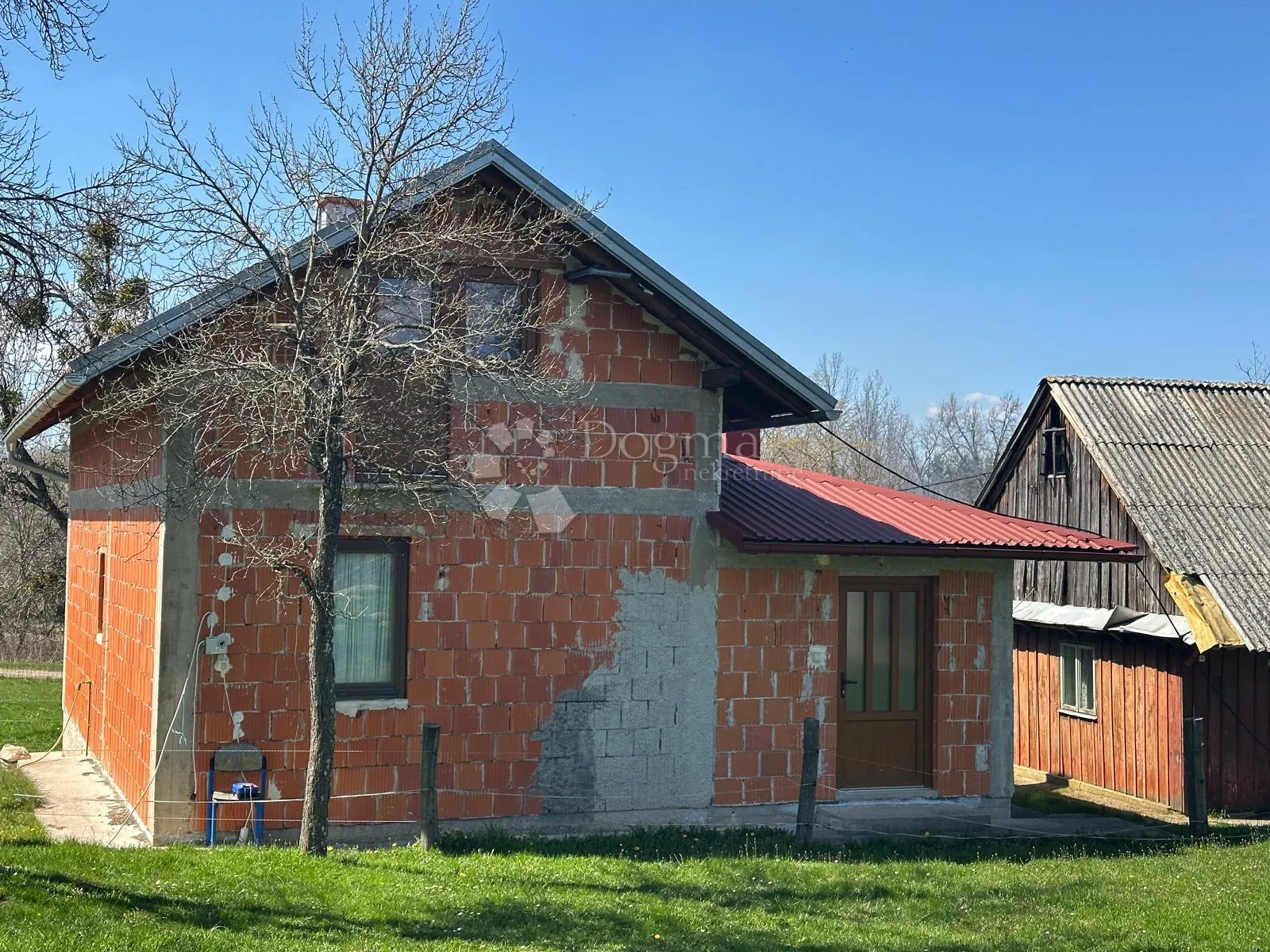 žitnik imanje s više kuća i građevinskih zemljišta - slika 2