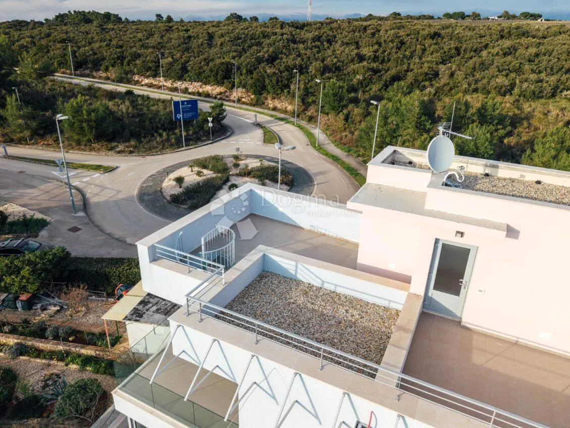 petrčane - zgrada u novogradnji sa 4 stana, 80m od plaže, pogled na more - slika 20