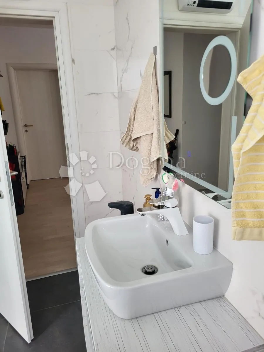 komforan trosobni apartman - slika 19