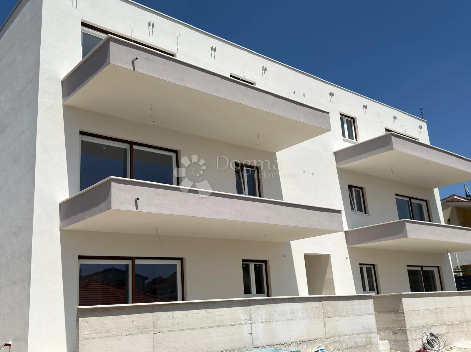 RAŽANJ – Novogradnja: ekskluzivan stan S-3 s prekrasnim pogledom, 80 m od mora - Stivašnica, Rogoznica