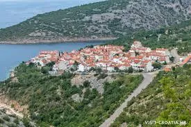 apartman useljiv i namješten - slika 10
