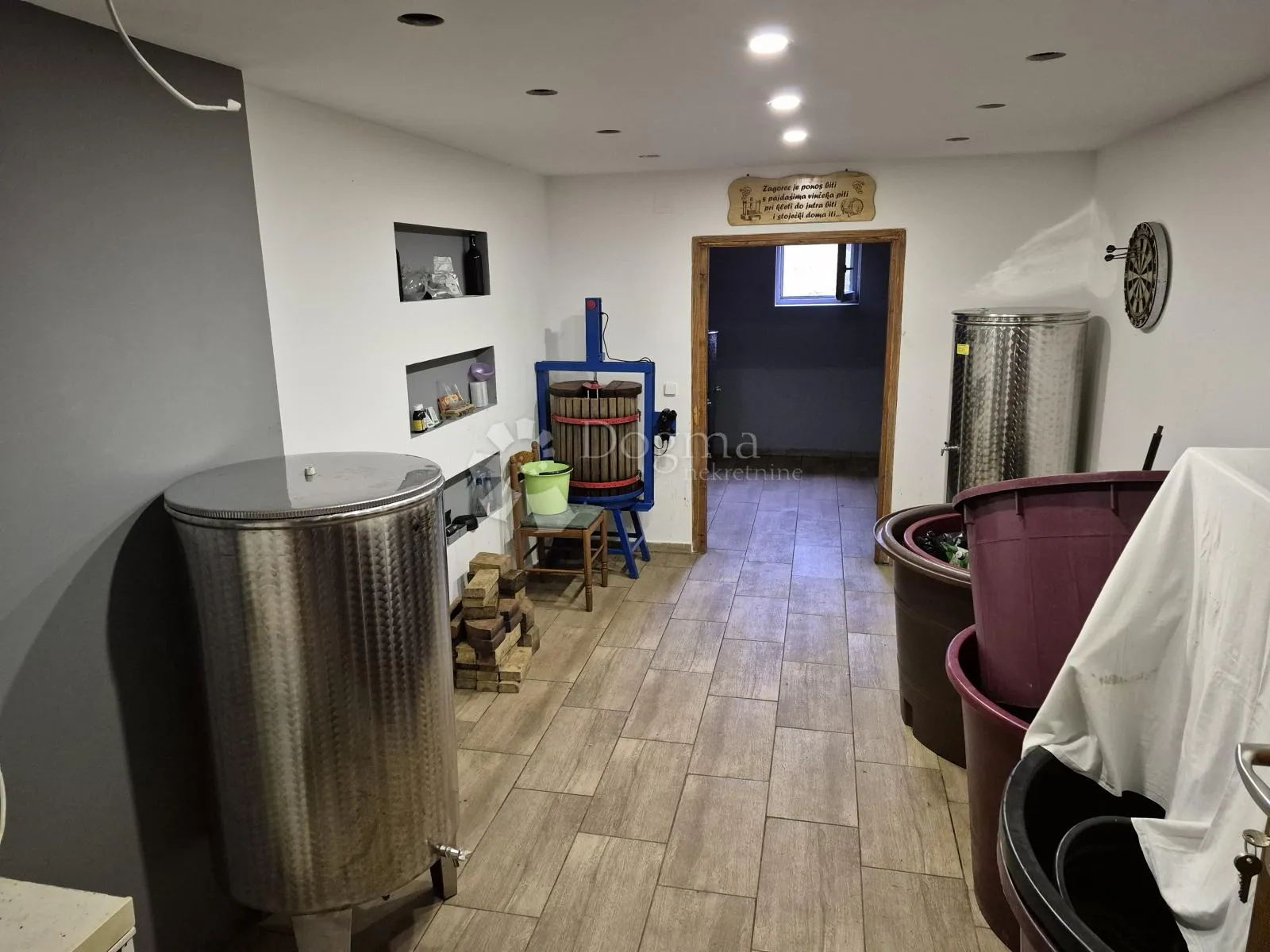 prostrana kuća s više od 10.000m² zemljišta u gornjoj pačetini - slika 3