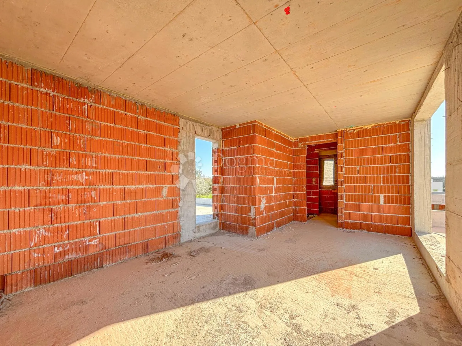 kanfanar, atraktivna villa u roh-bau fazi s pogledom na more - slika 16