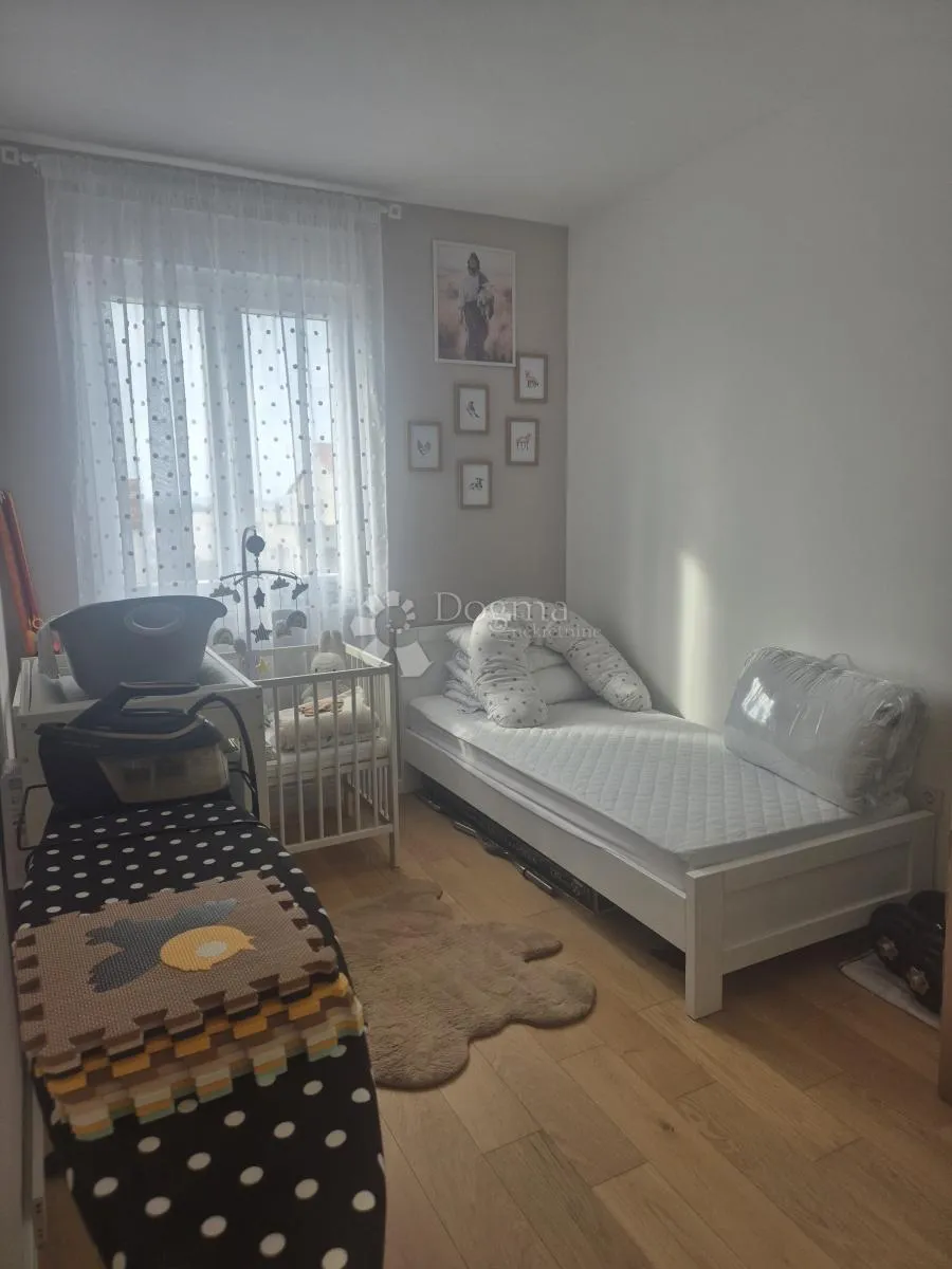 brodarica - dvosoban namješten stan sa pogledom na more - slika 10