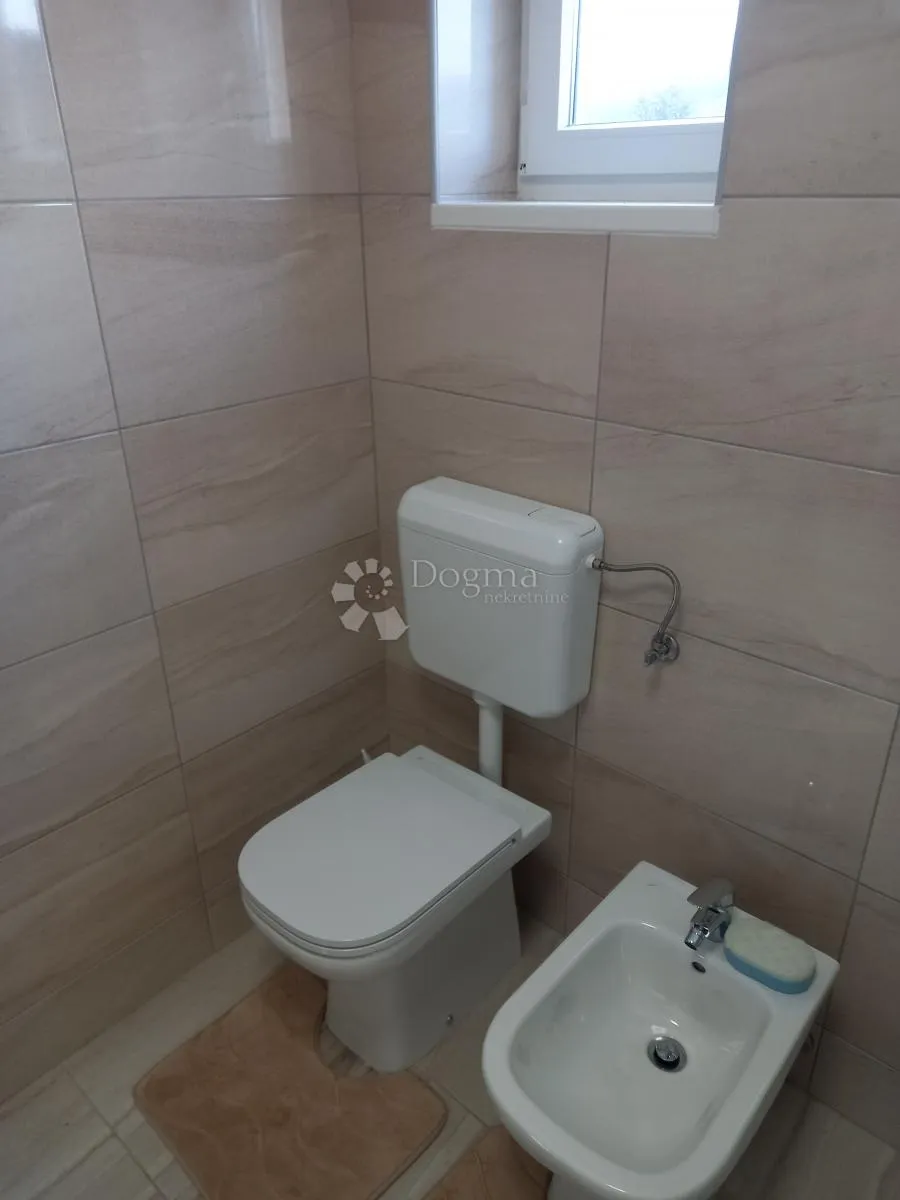 vrbovsko, stan sa garažom i konobom - slika 10