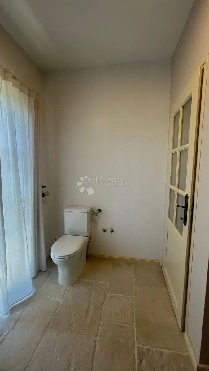 prilika! rustikalna villa - barban okolica - slika 33
