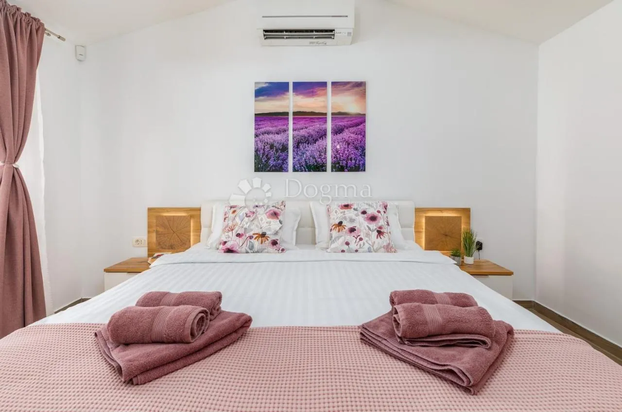 villa u banjolama 150m2 za dugoročni najam - slika 32
