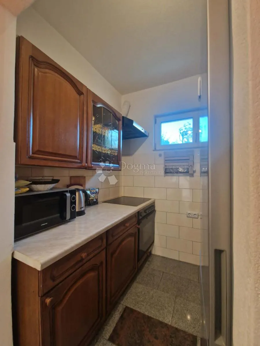 vrsi - zukve - apartmanska kuća u blizini mora - slika 25