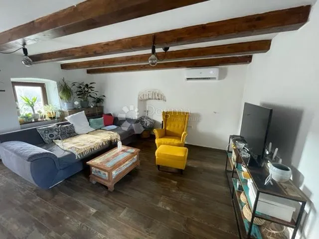 labin okolica,kamena kuća sa dvije stambene jedinice - slika 6