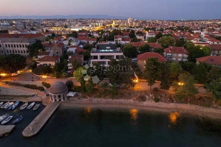 kolovare - izvrsna lokacija! 50m od mora, dvoetažni stan 93m2 - slika 20