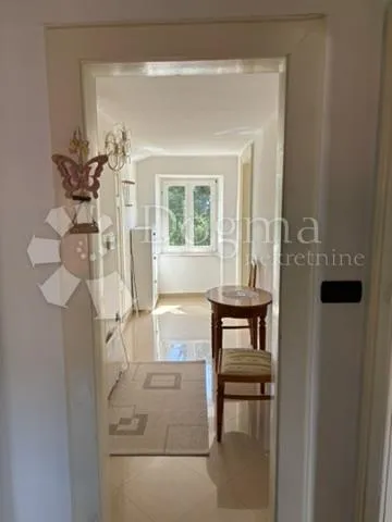 volosko, opatija, 60 m2 + terasa s pogledom - slika 17