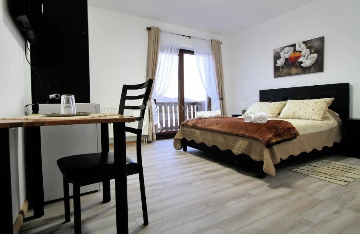 resort u srcu like nadomak plitvica - uhodan posao !!! - slika 15