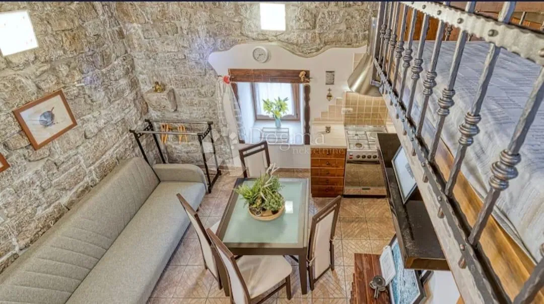 stan sa dva apartmana u matuljima - slika 15