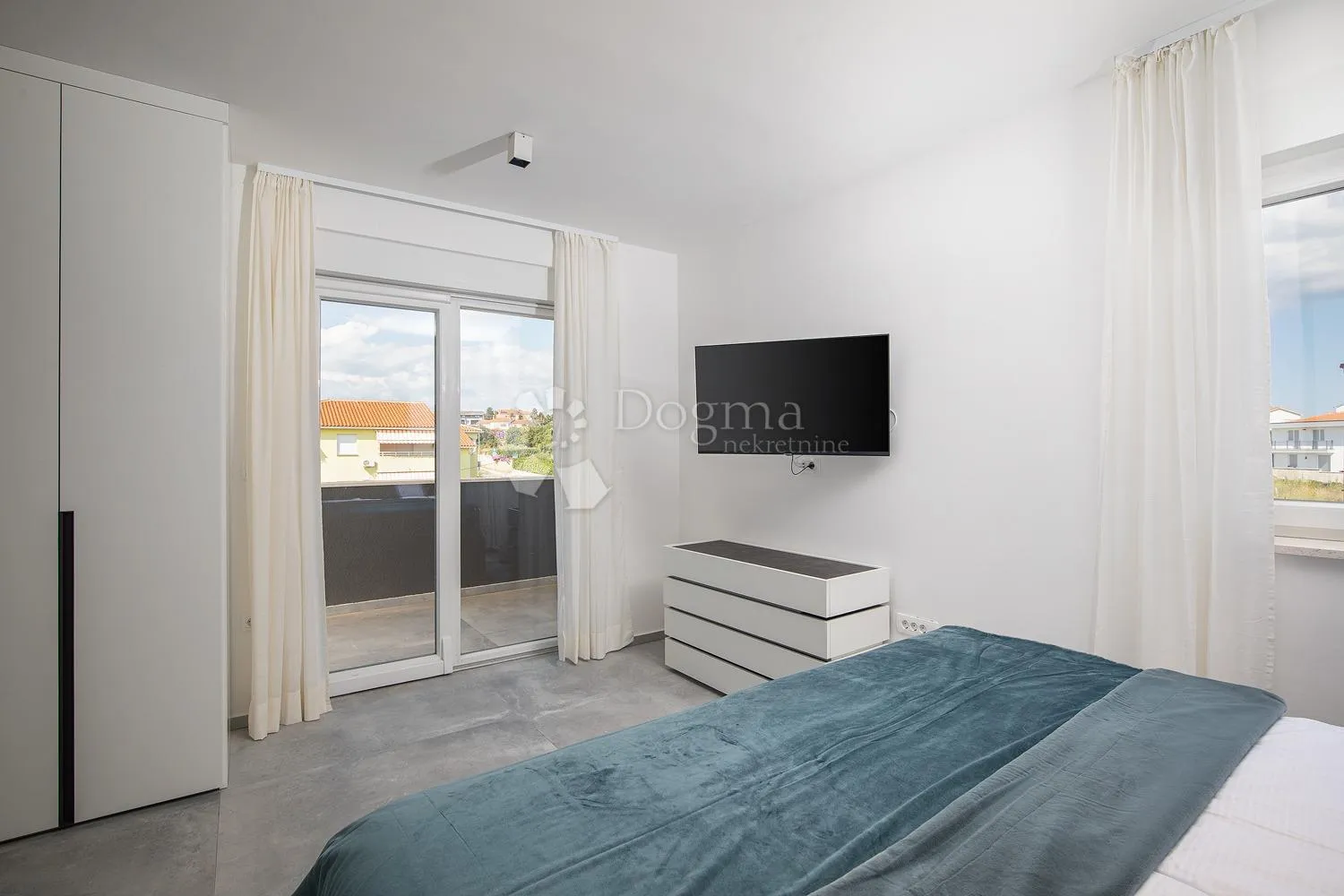 prekrasan penthouse s pogledom na more - fažana - slika 16